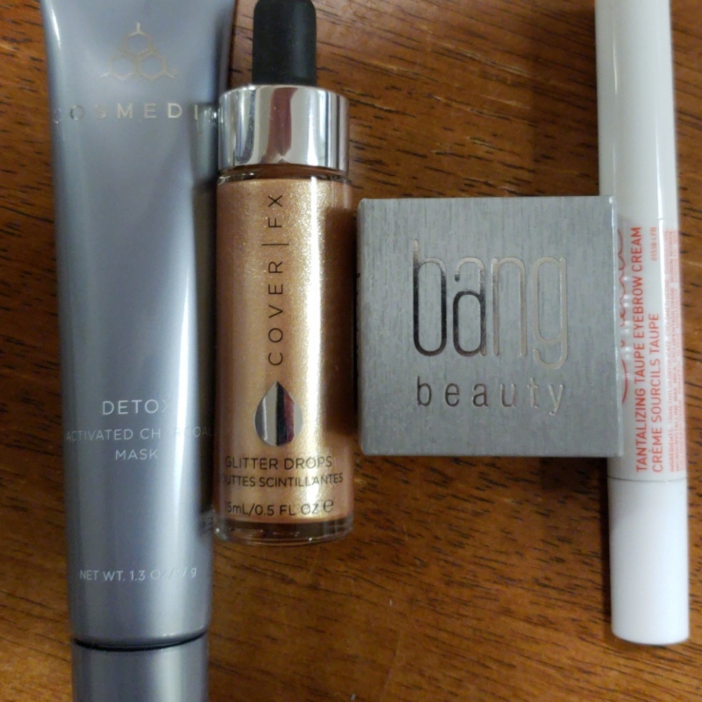 Makeup bundle - Picture 4 of 5